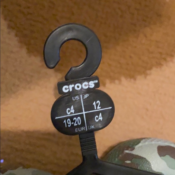 Crocs - Picture 3 of 5